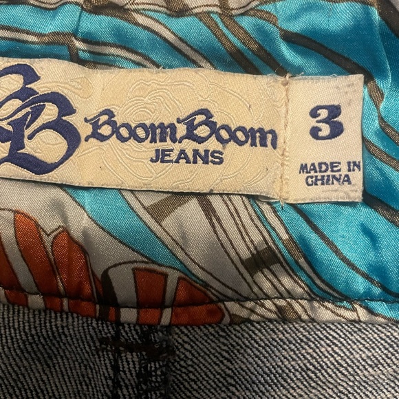 Boom boom Jean shorts. Size 3. Good condition. - Picture 2 of 2